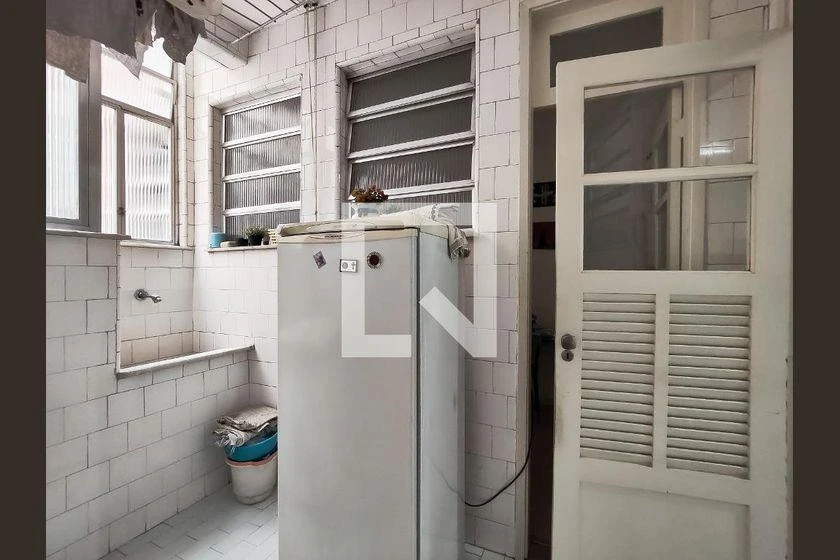 Furnished 97 m² apartment with 3 bedrooms — photo 35
