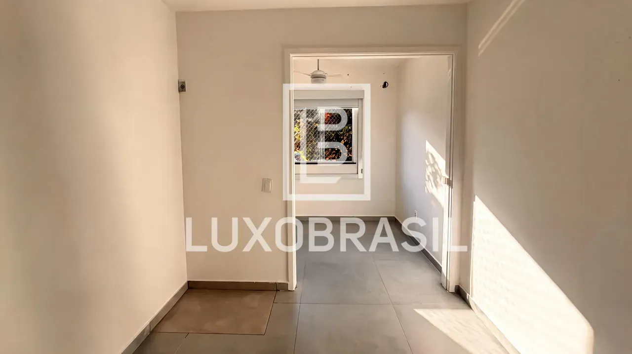 4-bedroom house with an open-plan kitchen and 2 parking — photo 20