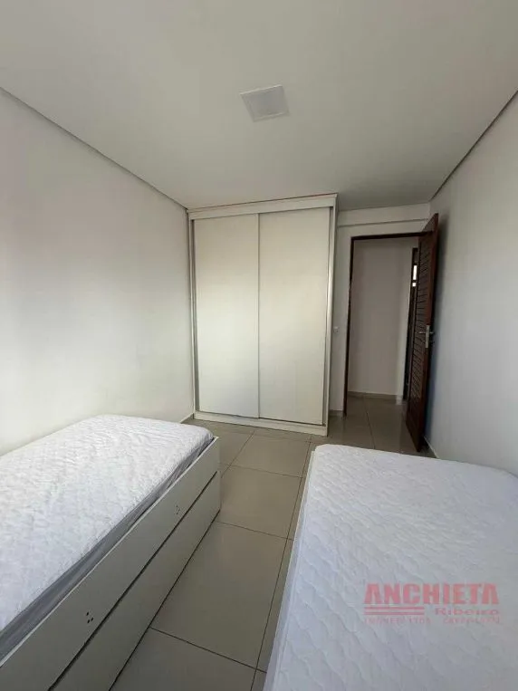 Apartamento mobiliado com 2 quartos, 1 vaga e varanda — photo 18
