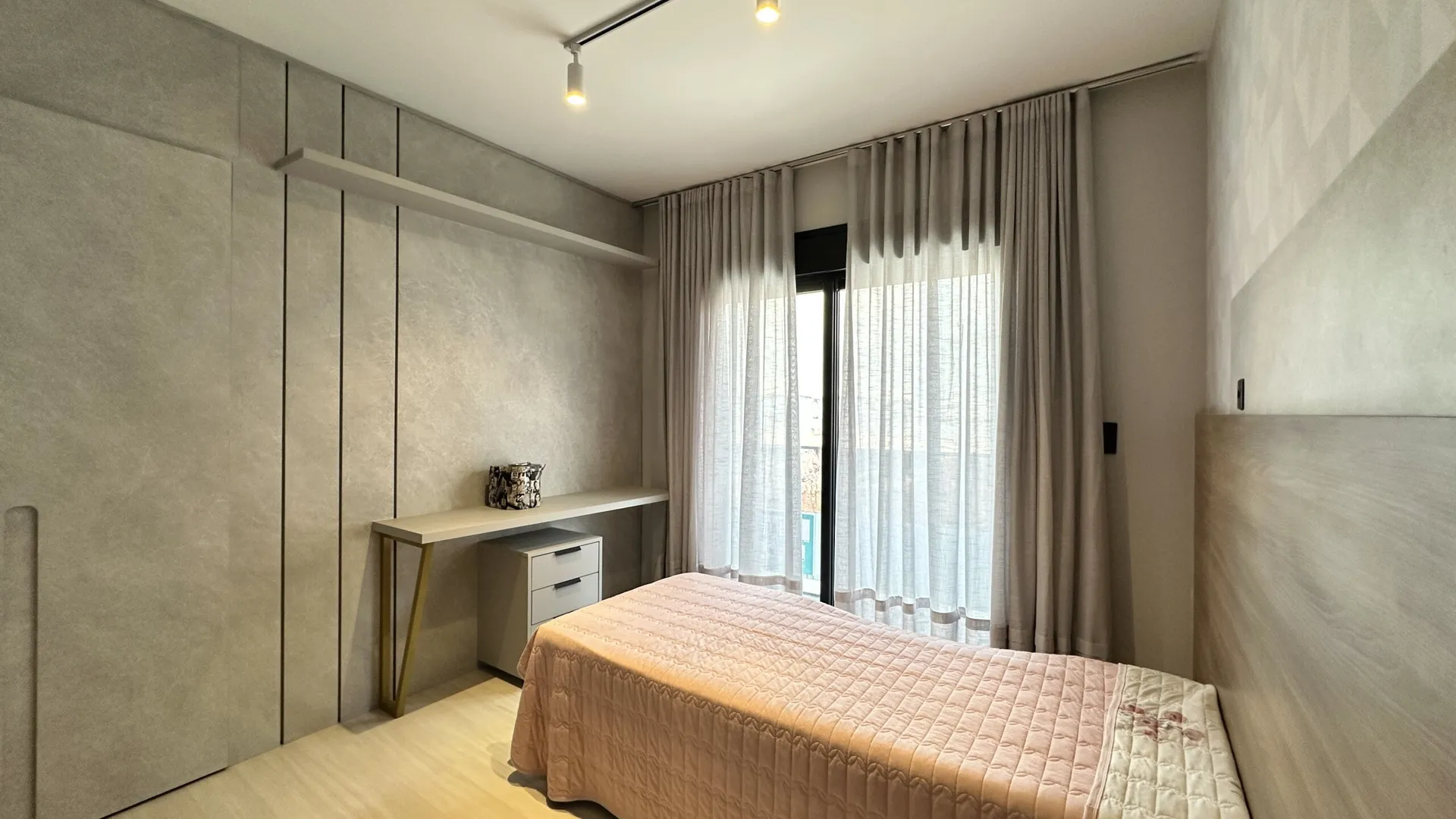 Furnished house with 3 bedrooms and 4 bathrooms — photo 21