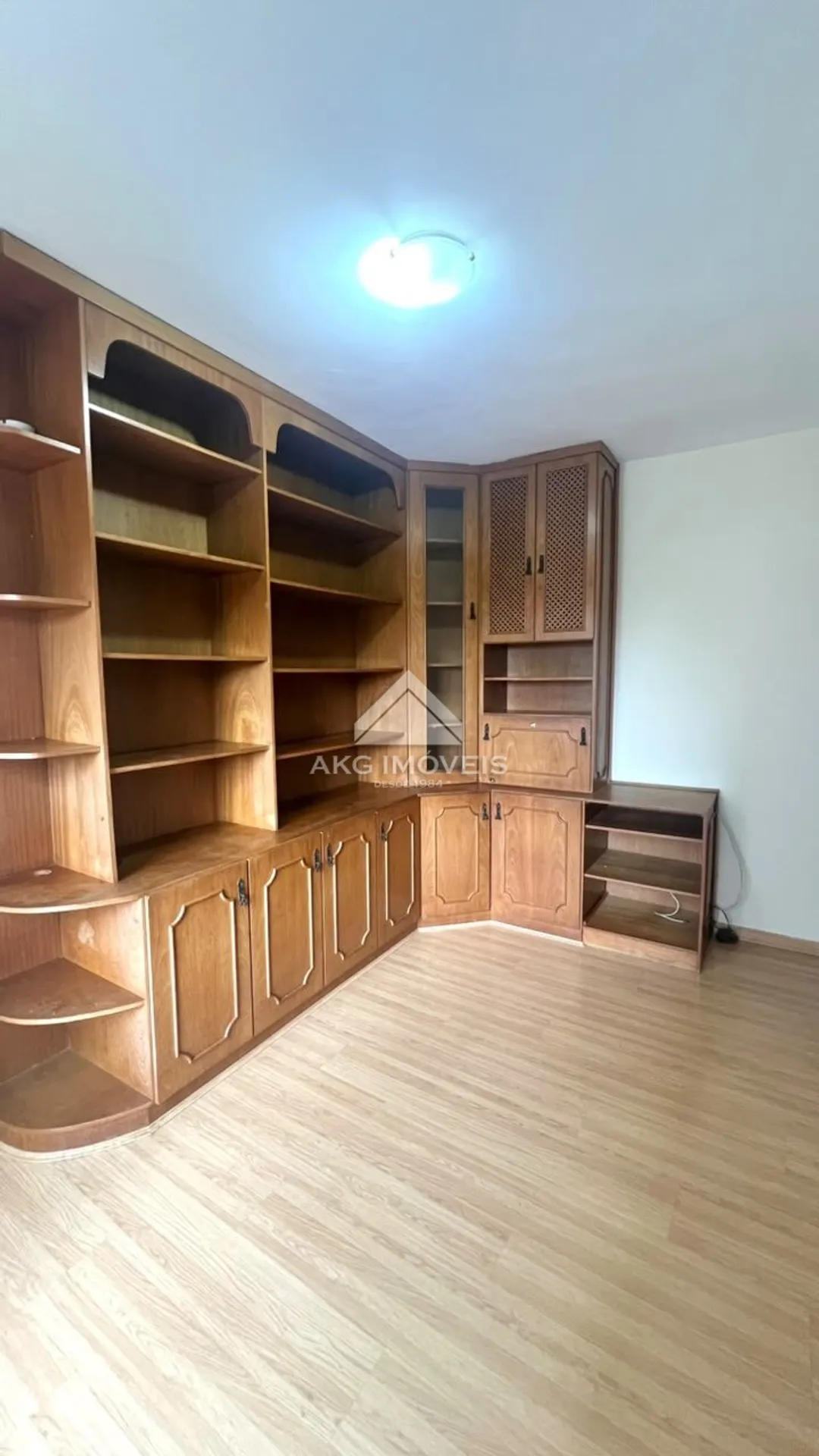 3-bedroom apartment with a home office in Curitiba — photo 23