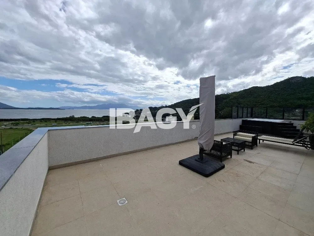 Меблированное студио 57 м² с 1 спальней и парковкой — photo 11
