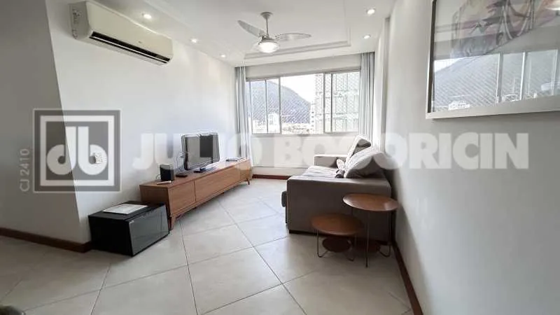 Apartamento sem mobília com 2 quartos e cozinha integrada — photo 3