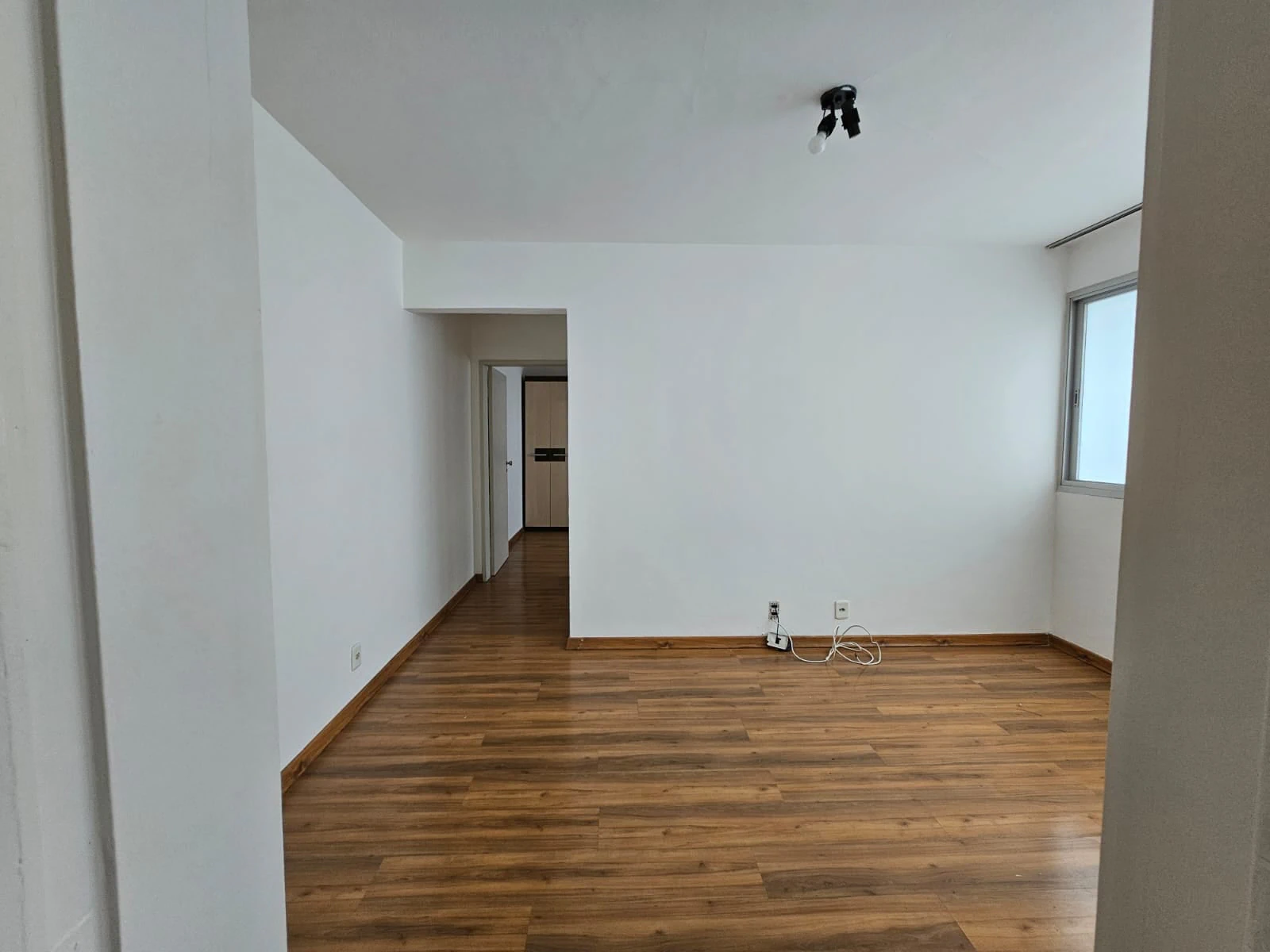 One-bedroom apartment with a home office in Florianópolis — photo 4