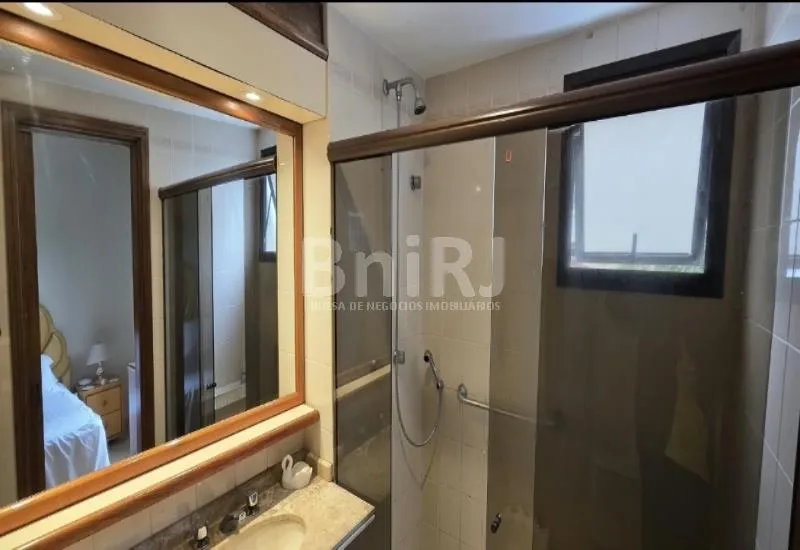 3-bedroom apartment with a washing machine in Rio de Janeiro — photo 22