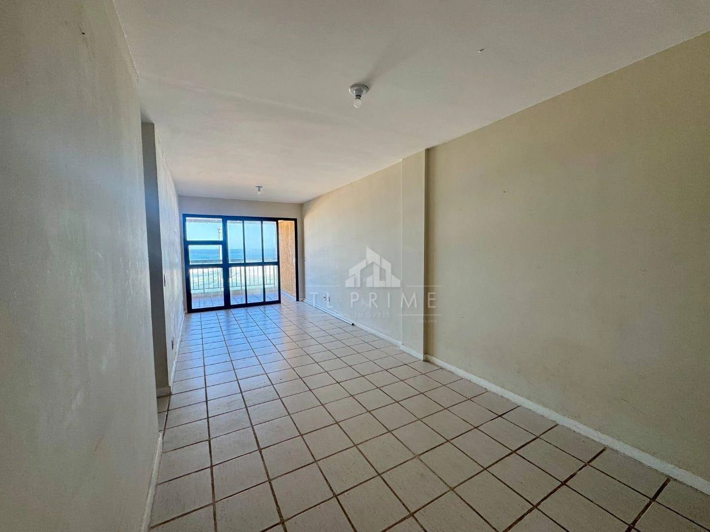 2-bedroom apartment with a private pool — photo 10