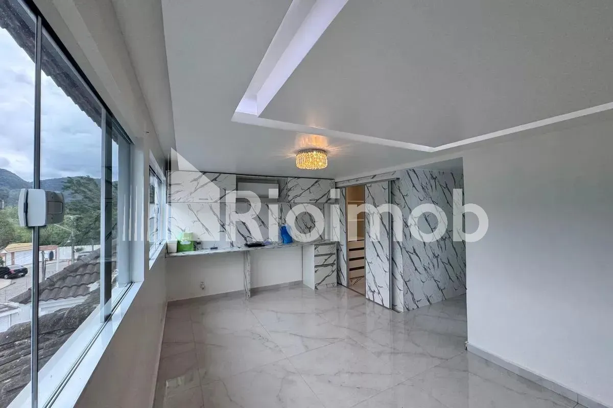 Furnished house with 5 bedrooms and 5 bathrooms — photo 16