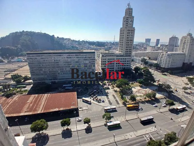 Apartamento de 1 quarto com janelas do piso ao teto, Centro — photo 19