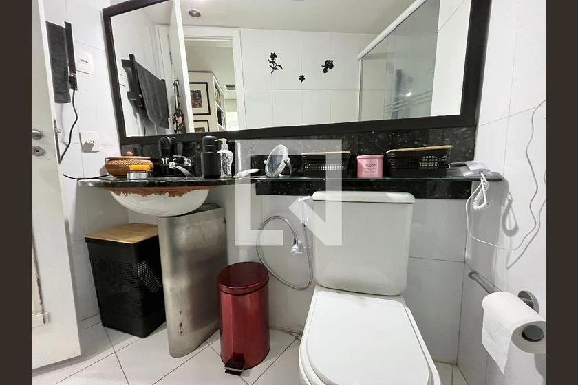 Apartamento mobiliado, 48 m², com janelas do piso ao teto — photo 13