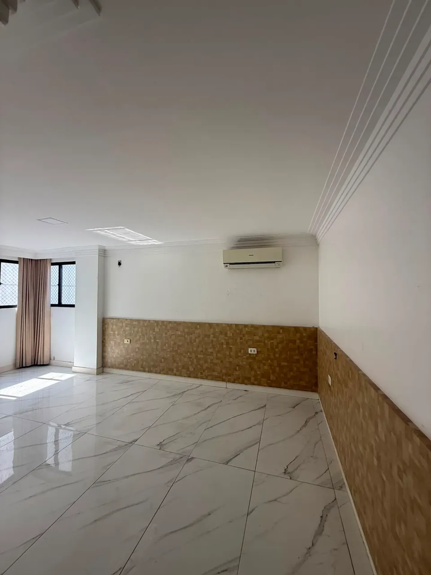 Apartamento, 210 m², com closet — photo 3