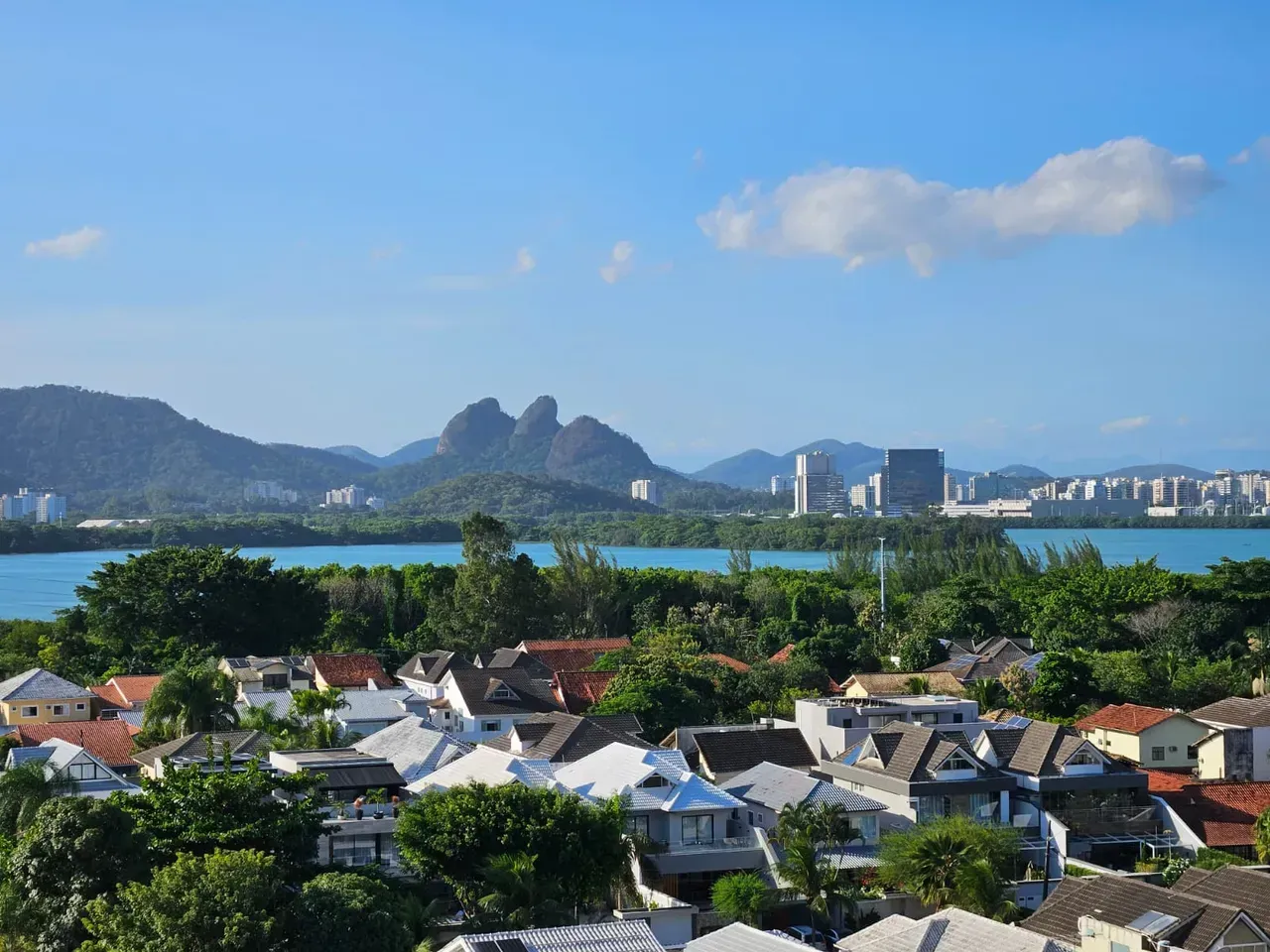 Apartamento mobiliado com 4 quartos e 5 banheiros — photo 70