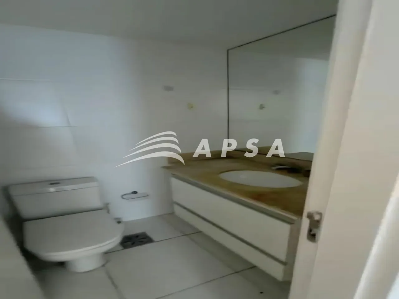 Apartamento de 2 quartos com cozinha integrada e varanda — photo 6