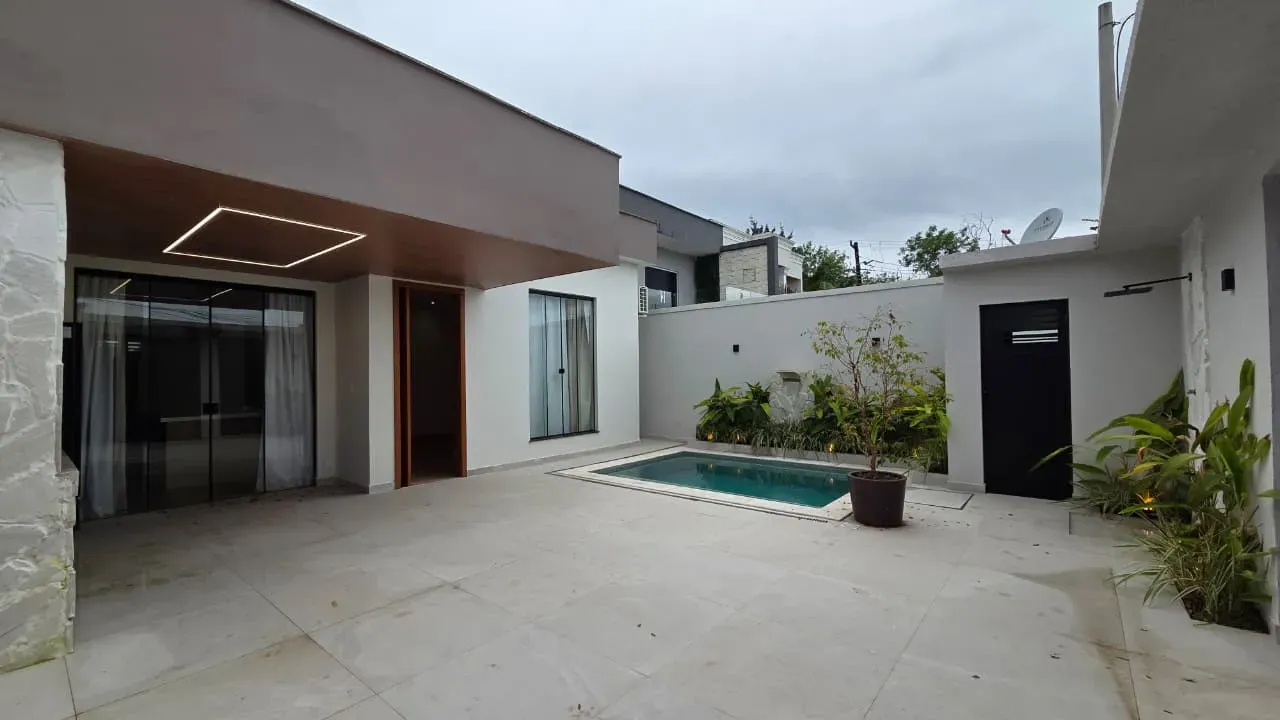 Furnished house, 200 m², with a bathtub — photo 8