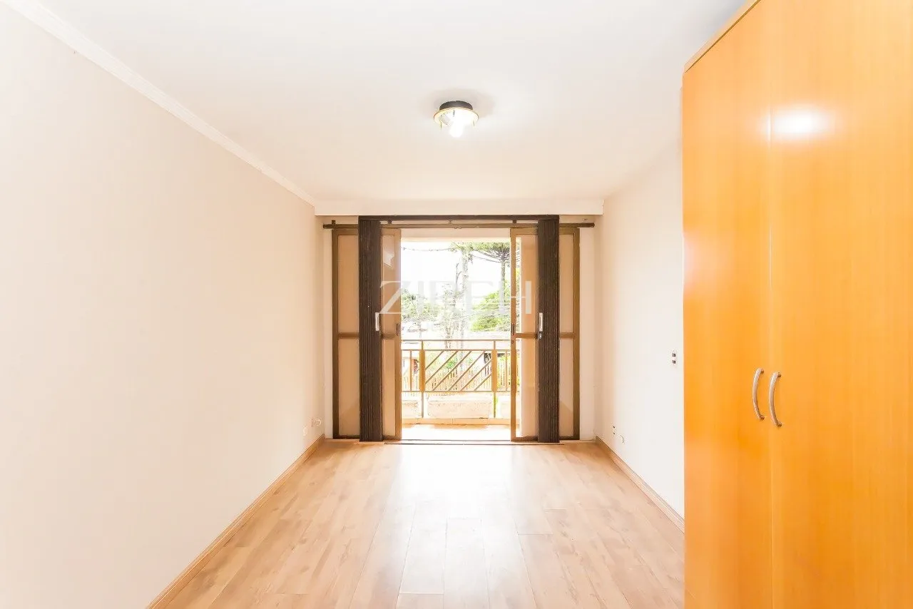 House, 145 m², with wood or laminate floors — photo 7