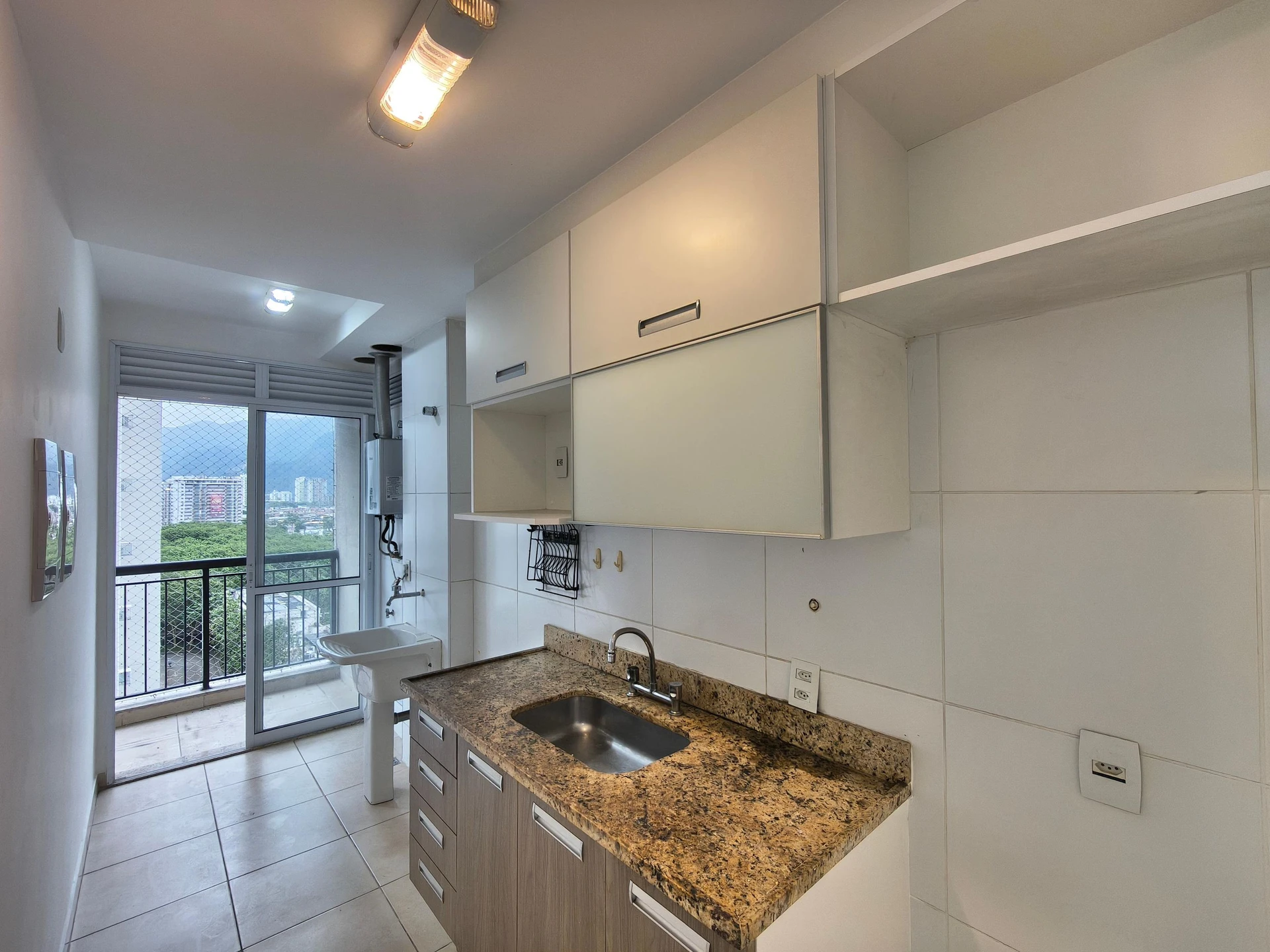 Apartamento de aluguel com 2 quartos e varanda — photo 10