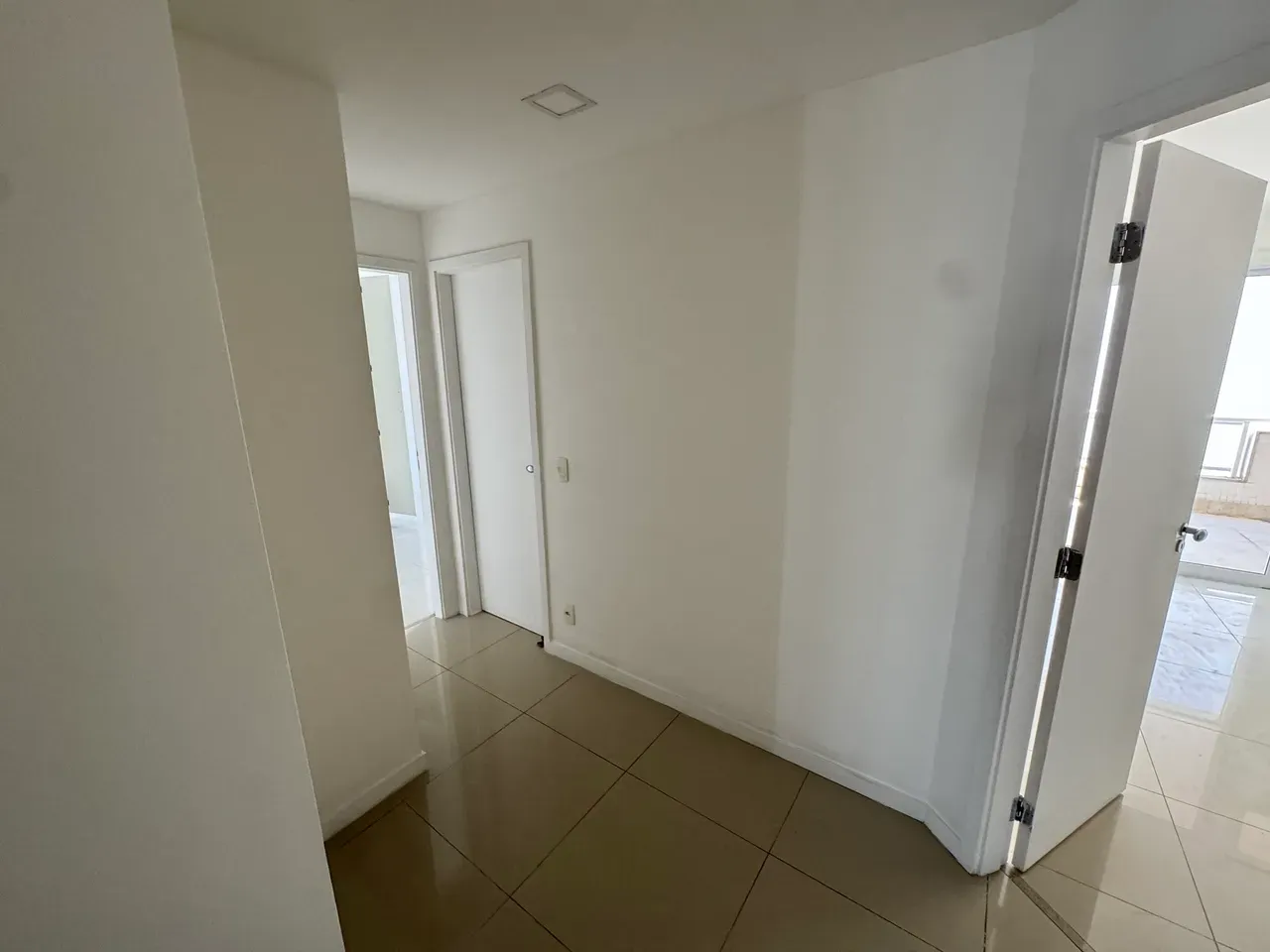 3-bedroom apartment with balcony, 180 m² — photo 29