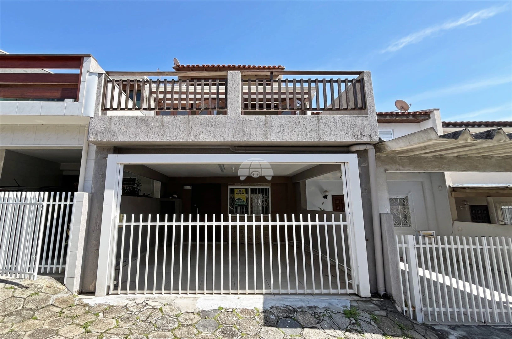 3-bedroom house with 220 m² and 2 parking spaces — photo 3