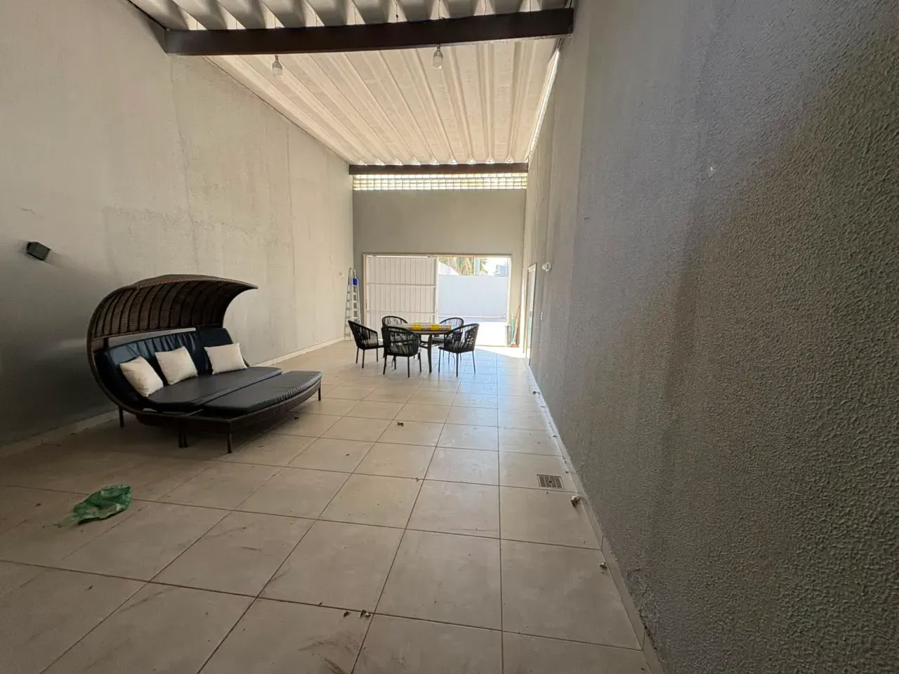 Furnished 266 m² house with 6 bedrooms and balcony grill — photo 73