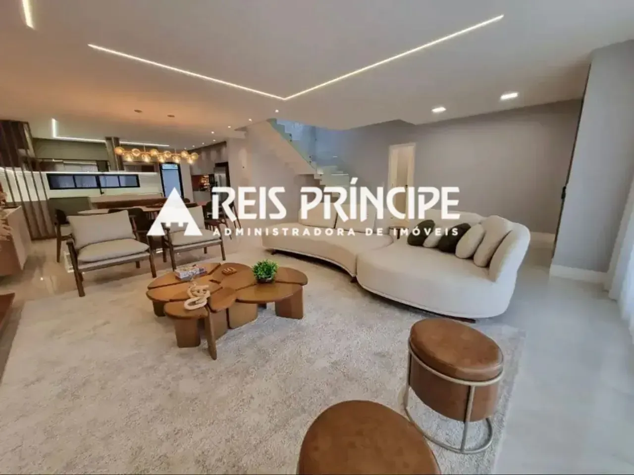 Furnished house with open-plan kitchen and 5 bedrooms — photo 10