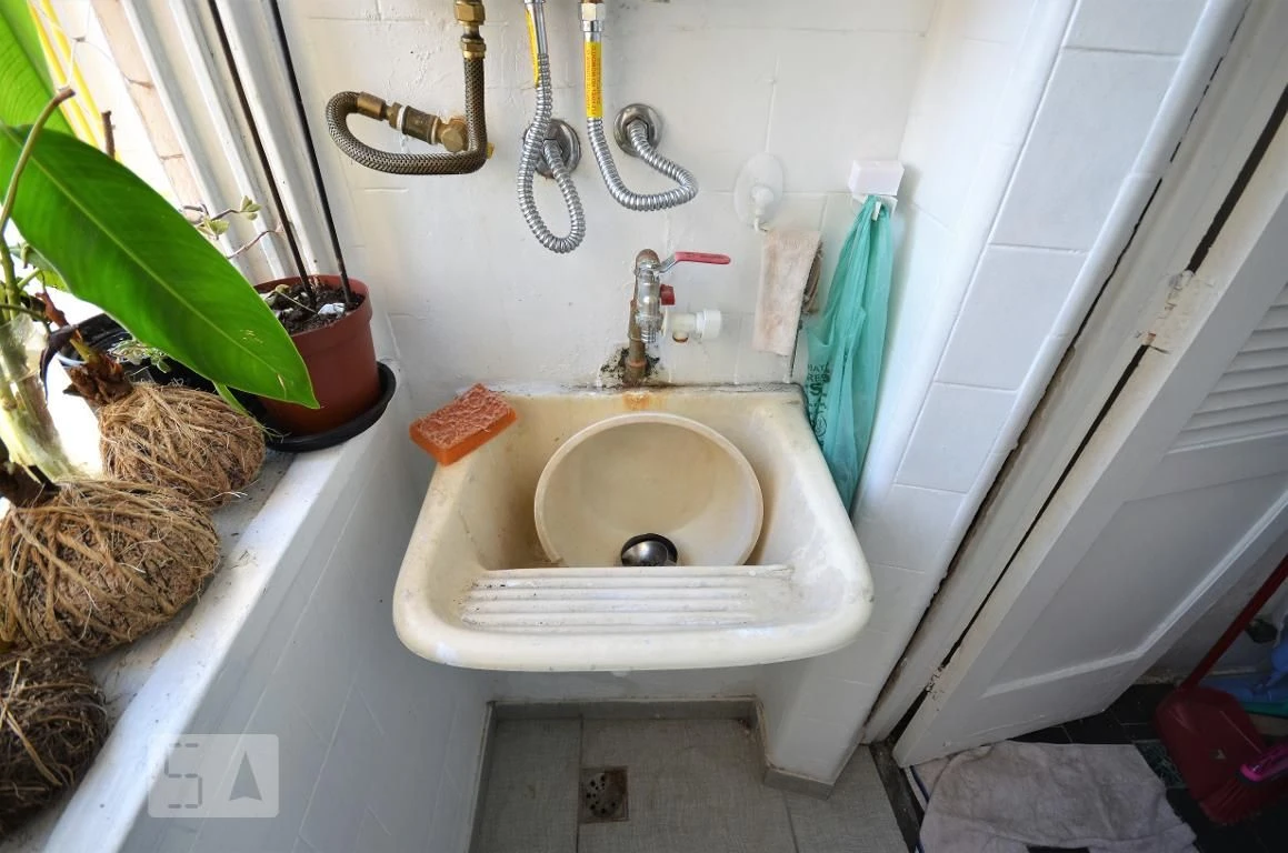 Washing machine in a 3-bedroom apartment, 100 m² — photo 30