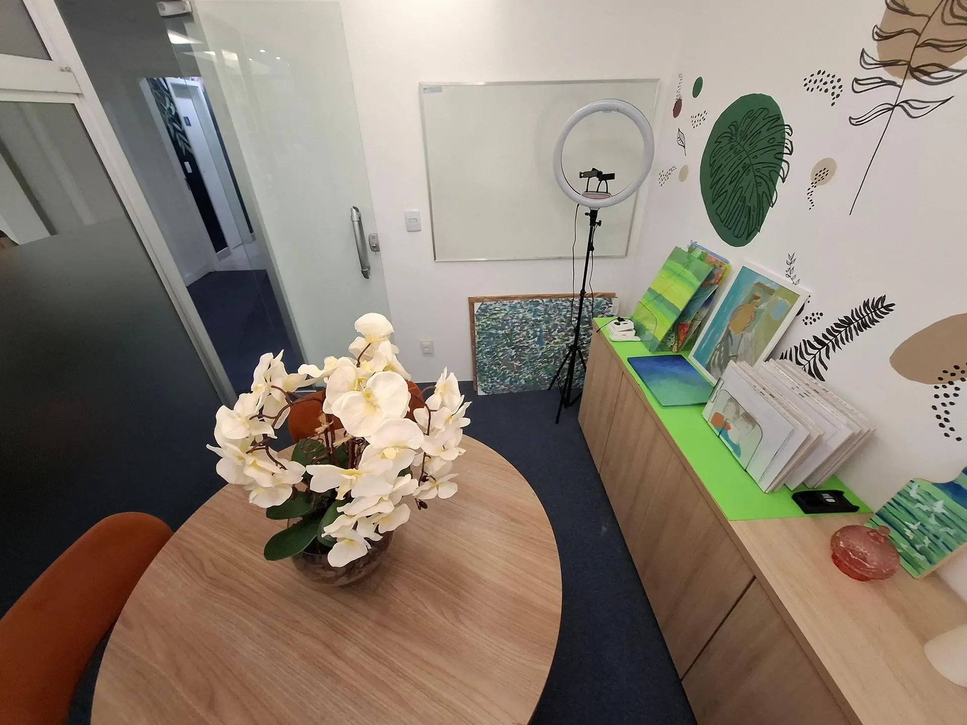 Furnished 2-bedroom apartment with 2 bathrooms — photo 23