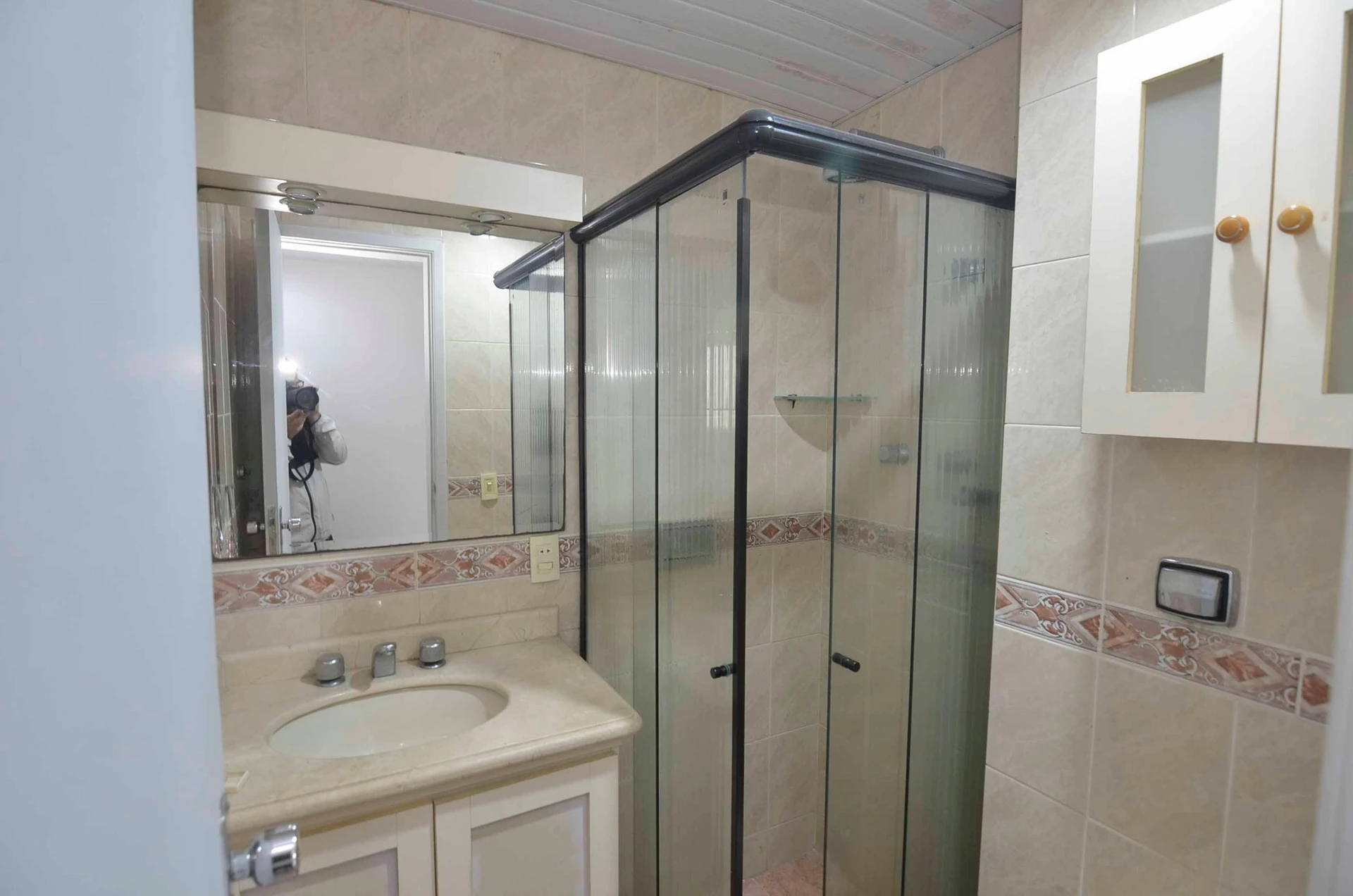 3-bedroom apartment with a mountain view in Rio de Janeiro — photo 41