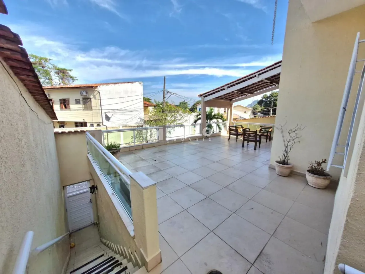 4-bedroom house with a bathtub in Rio de Janeiro — photo 31