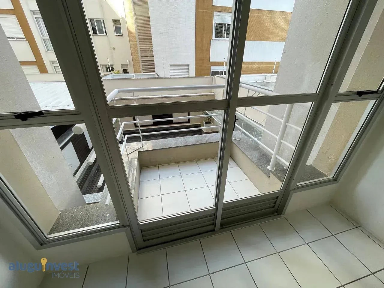 Apartamento en alquiler con 2 dormitorios y 67 m² — photo 2