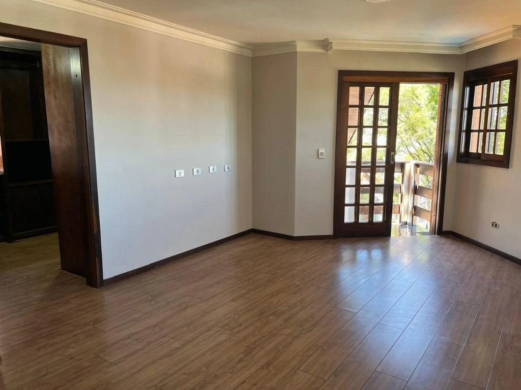 House with 3 en-suite bedrooms and a balcony, 450 m² — photo 20