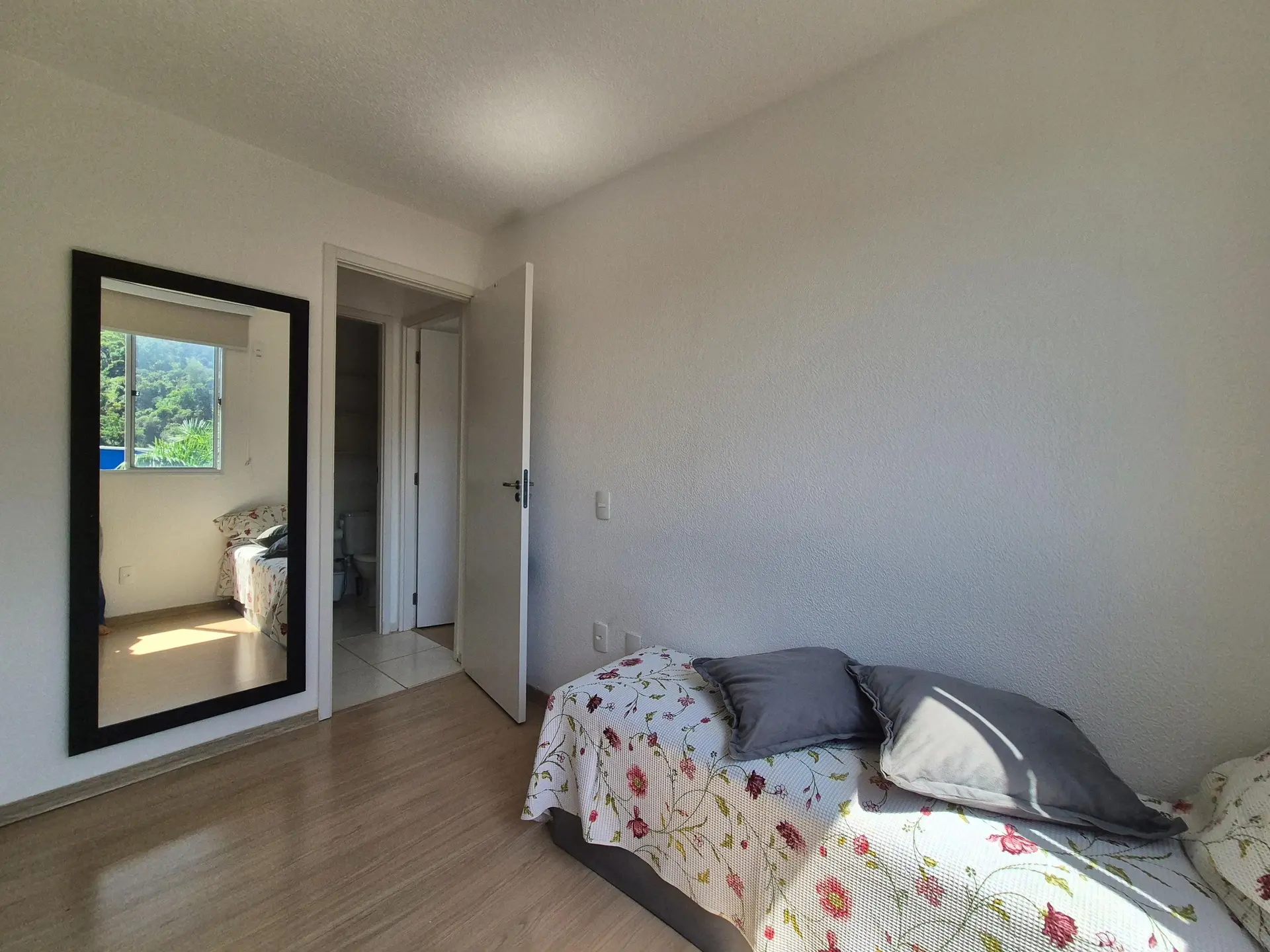 Home office in a 2-bedroom apartment, 65 m² — photo 7