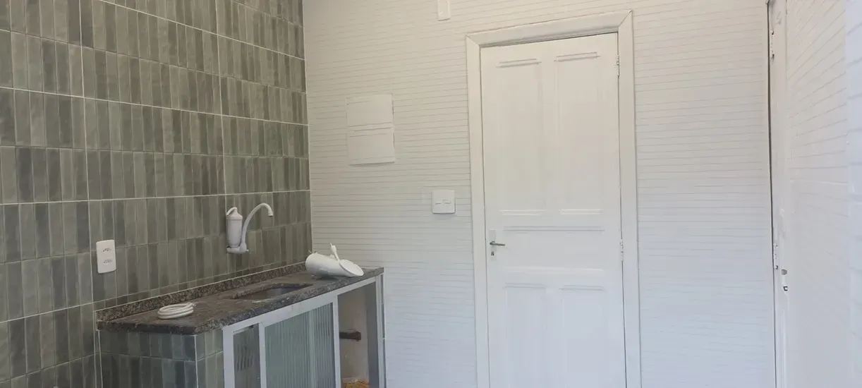 Apartamento de 65 m² com box de vidro no banheiro — photo 4