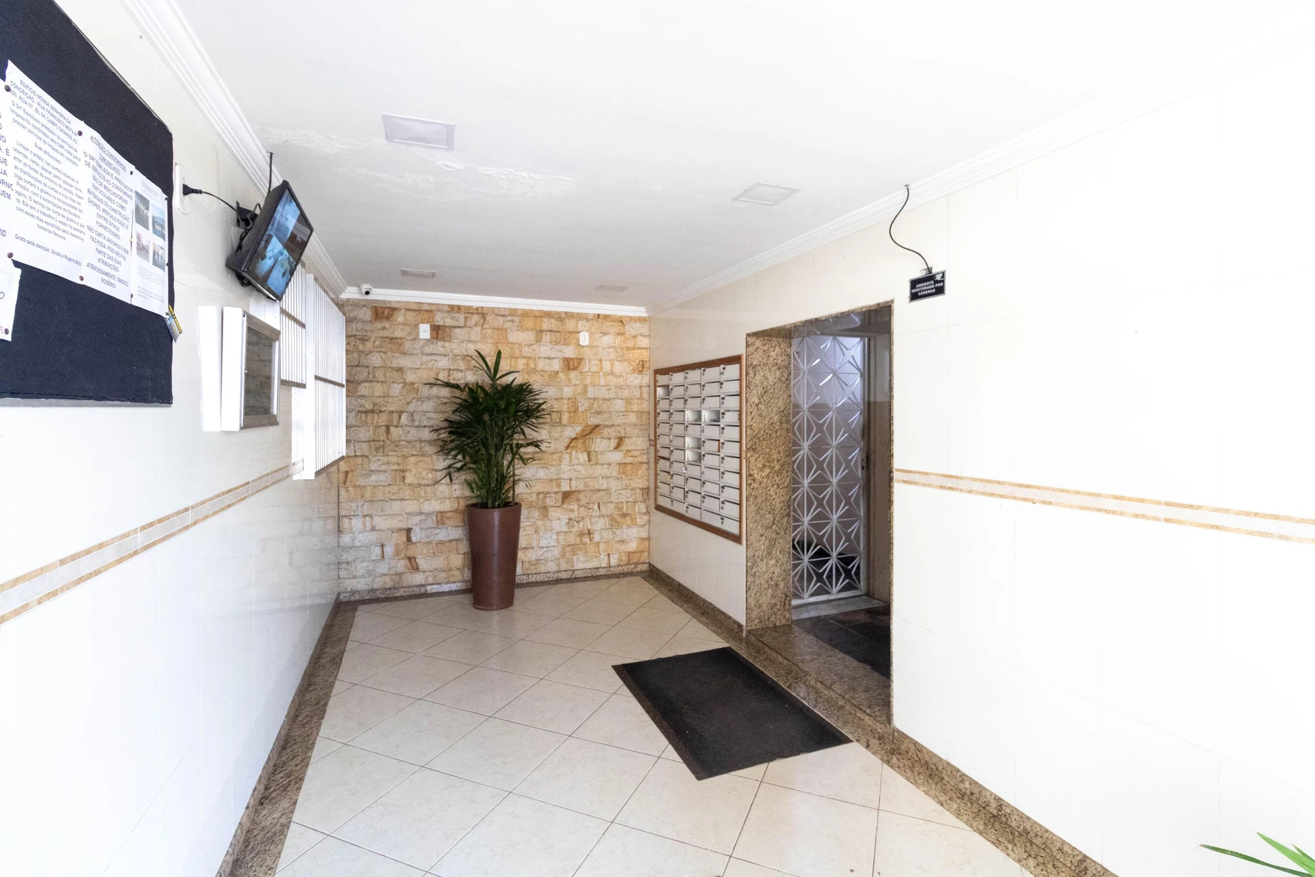 70 m² apartment with a washing machine and a home office — photo 12