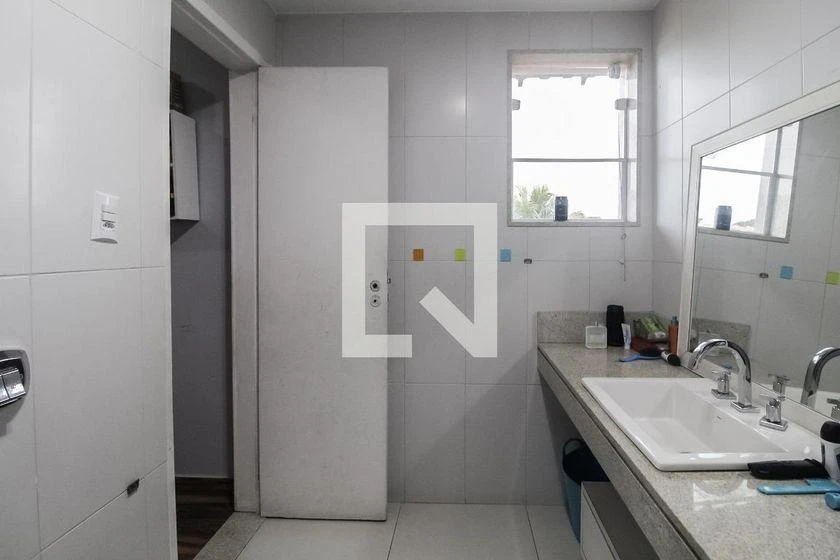 Rental house with 4 en-suite bedrooms and 606 m² — photo 8