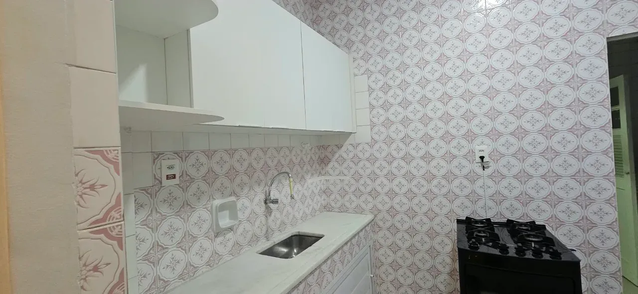 Apartamento de 2 quartos com piso de madeira ou laminado — photo 20