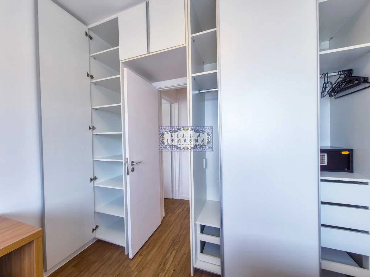 Apartamento amueblado de 75 m² con 2 dormitorios y plaza — photo 30
