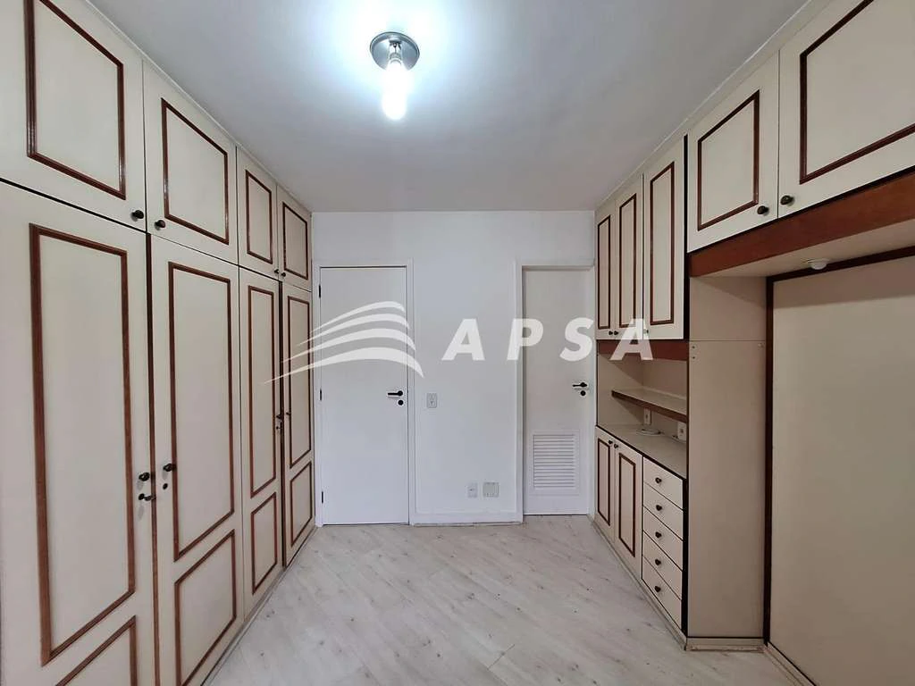 104 m² apartment with 2 bedrooms and 1 en-suite — photo 5