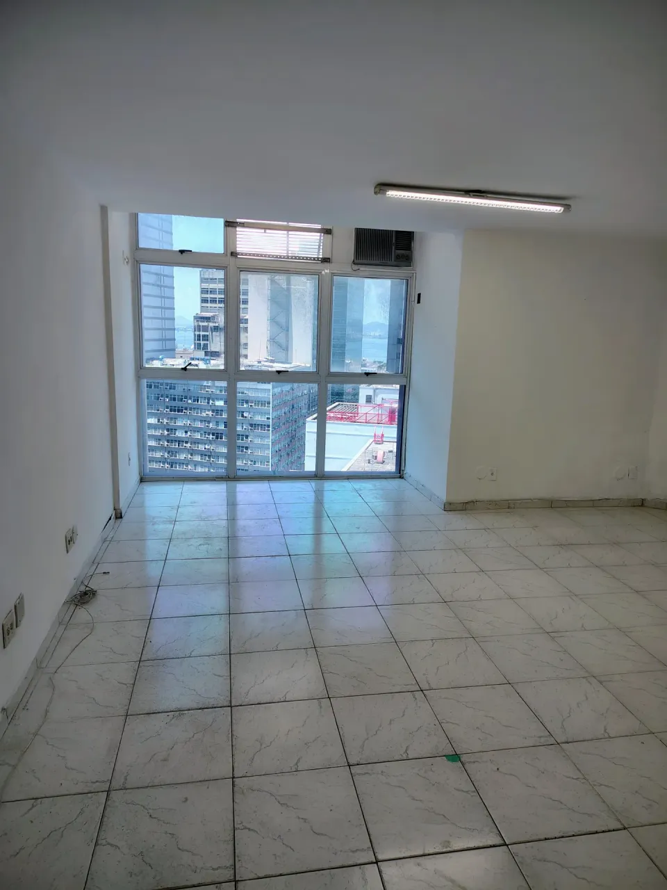 Unfurnished 1-bedroom apartment with AC and 1 bath — photo 4