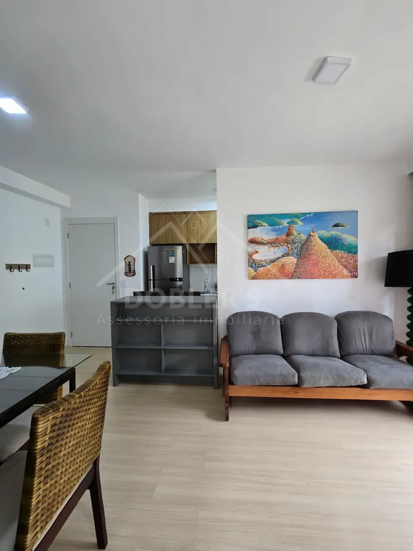 2-bedroom apartment with a mountain view — photo 2