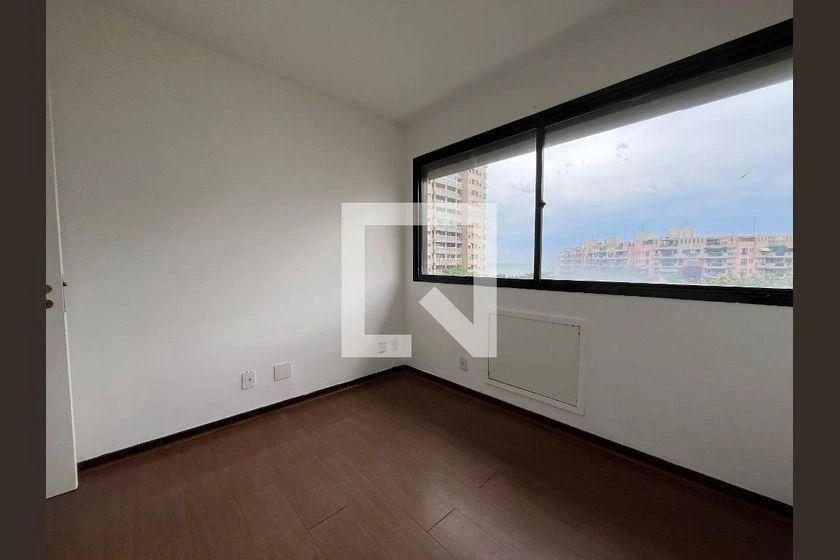 3-bedroom apartment with enclosed balcony and 2 parking spaces — photo 7