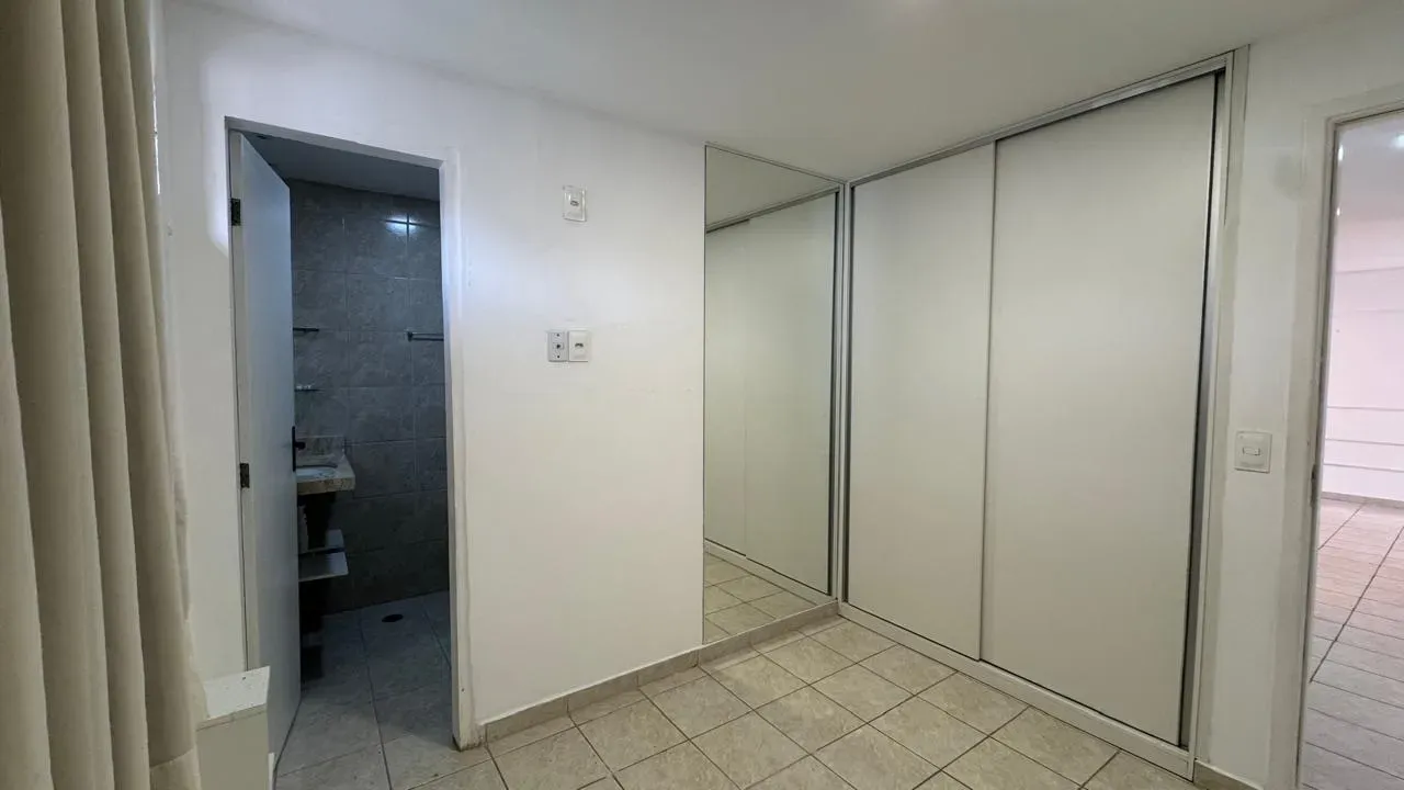 3-bedroom apartment with balcony and 2 parking spaces — photo 14
