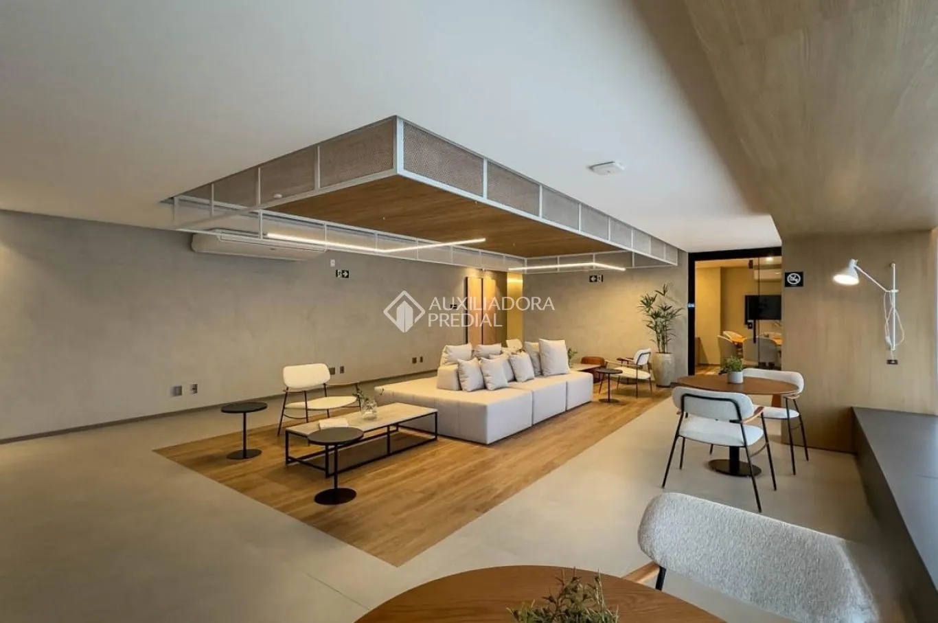 2-bedroom apartment with open kitchen and gas stove — photo 30