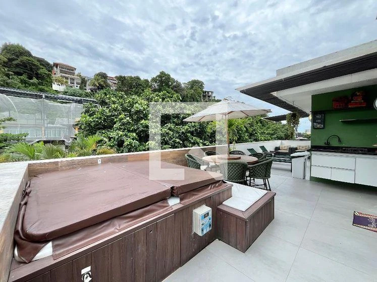 Furnished apartment, 130 m², with floor-to-ceiling windows — photo 19