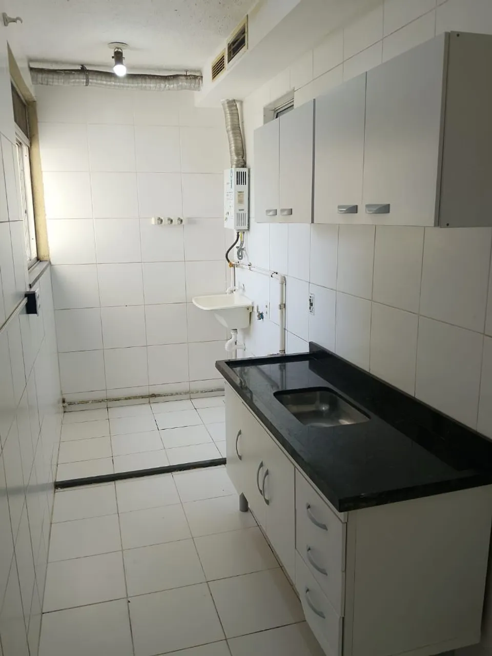 Wood or laminate floors in a 2-bedroom apartment, 46 m² — photo 2