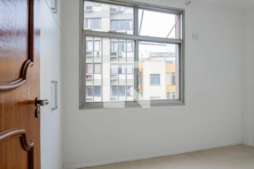 2-bedroom apartment with a grill on the balcony — photo 23