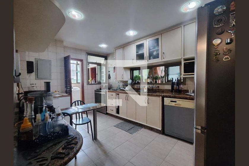 Apartamento mobiliado 360 m² com churrasqueira na varanda — photo 49