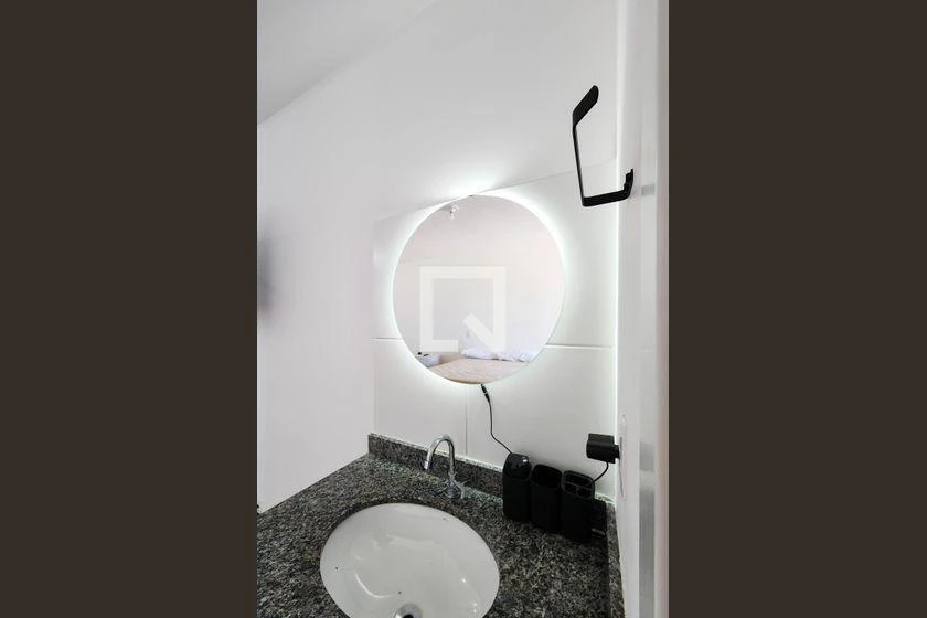 Apartamento de 1 dormitorio de 36 m² con rincón de cocina — photo 34