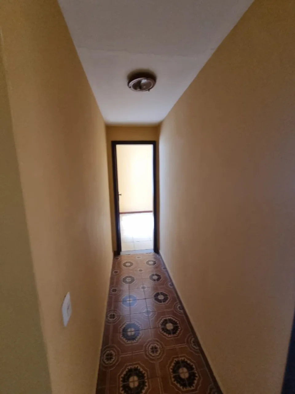 2-bedroom apartment with a mountain view — photo 18