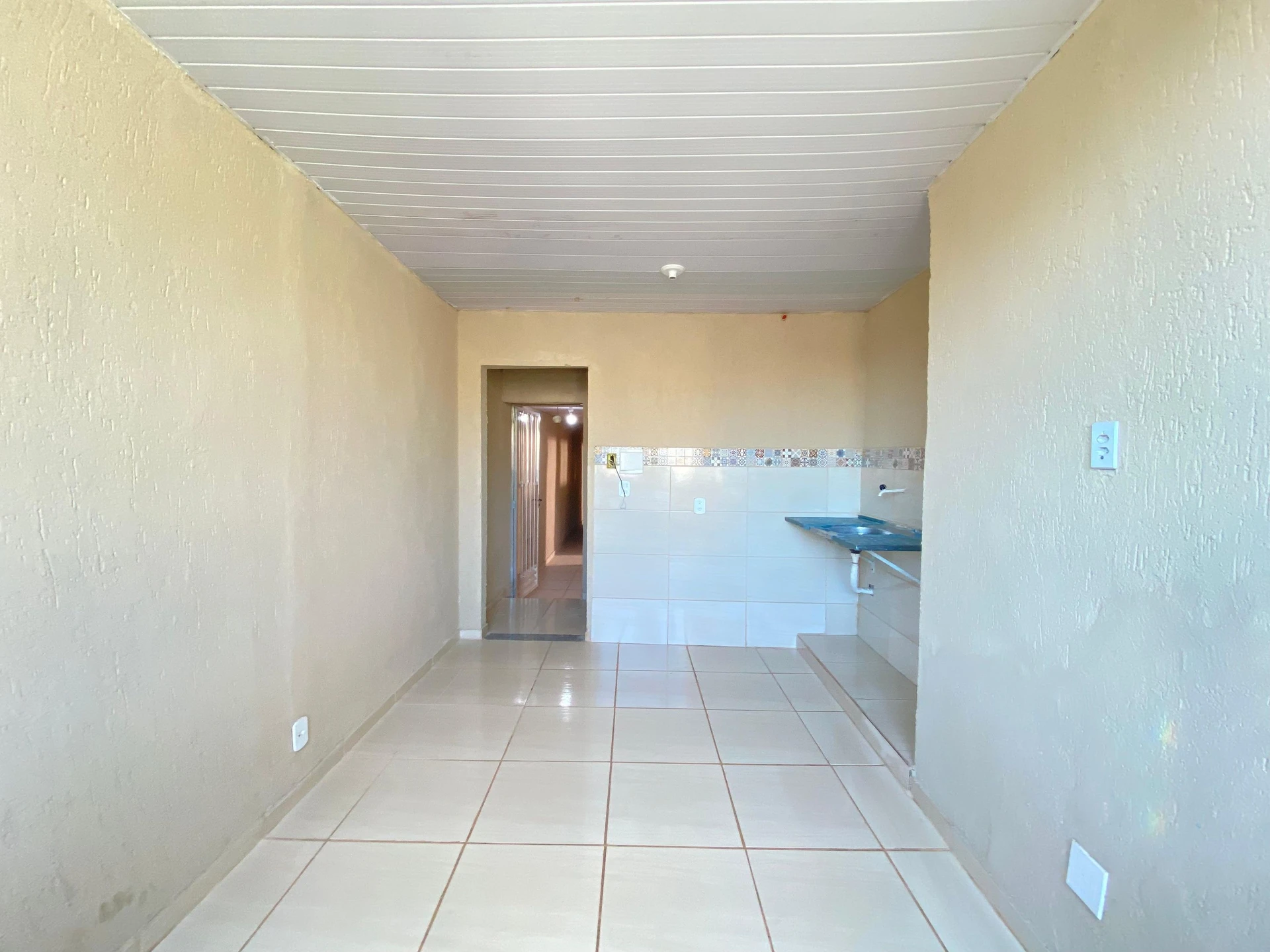1-bedroom apartment with no parking, city-facing windows — photo 10