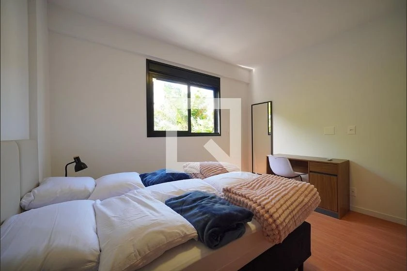 Apartamento amueblado de 1 dormitorio con vista a montañas — photo 10