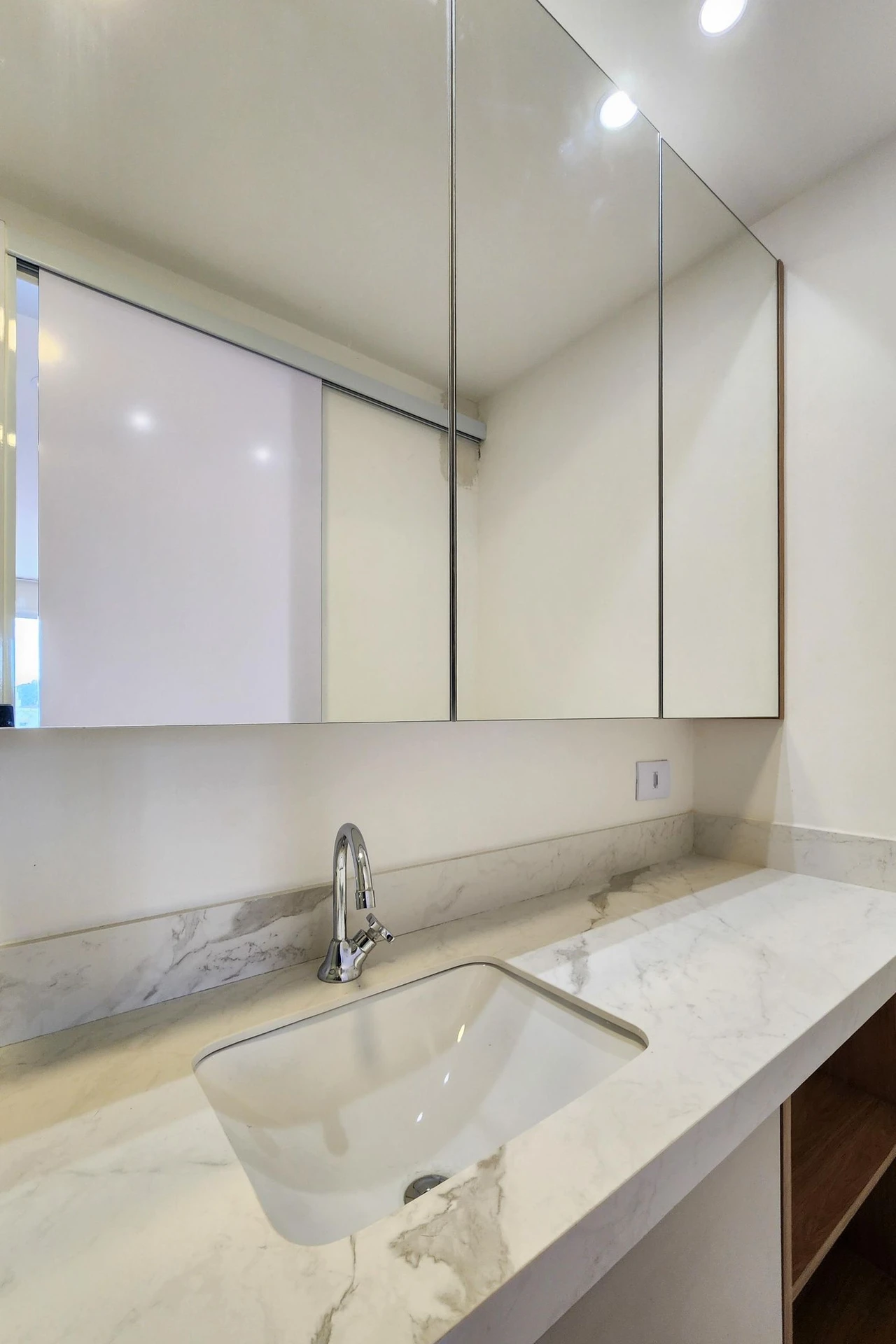 Furnished apartment, 66 m², with a dishwasher — photo 52